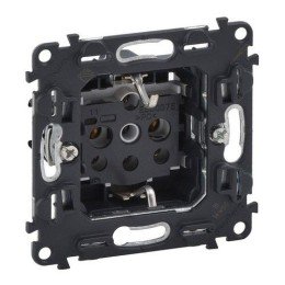 753025 Legrand | Розетка 1-м СП Valena In'matic 16А IP20 250В 2P+E винт. клеммы механизм